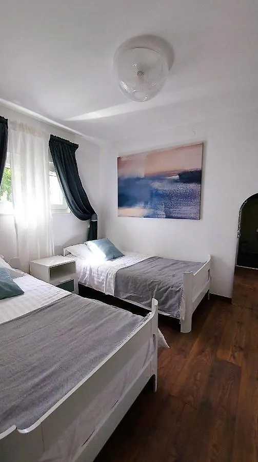 Holiday Home Zora: Family Retreat Near Kamenjak Nature Park Premantura Croatia