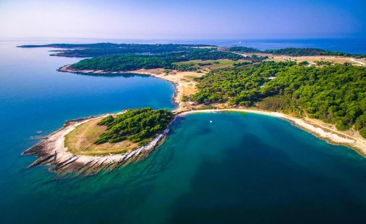 Holiday Home Zora: Family Retreat Near Kamenjak Nature Park Premantura