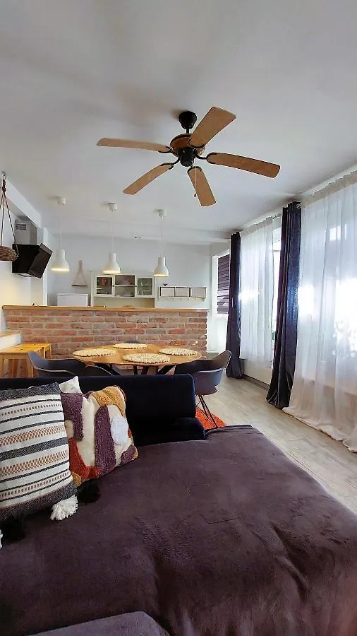 Holiday Home Zora: Family Retreat Near Kamenjak Nature Park Premantura
