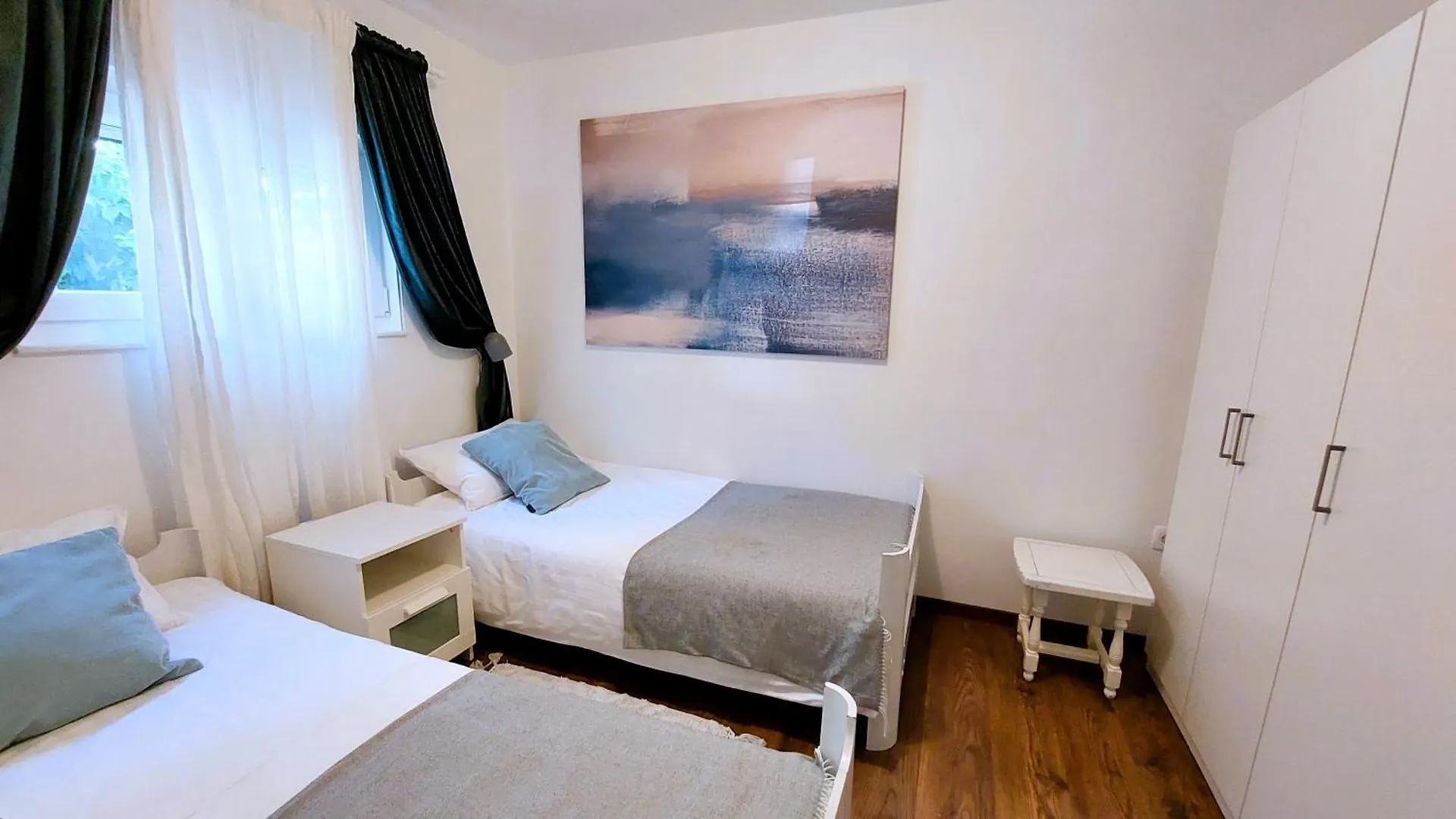 Holiday Home Zora: Family Retreat Near Kamenjak Nature Park Premantura 0*,  Croatia