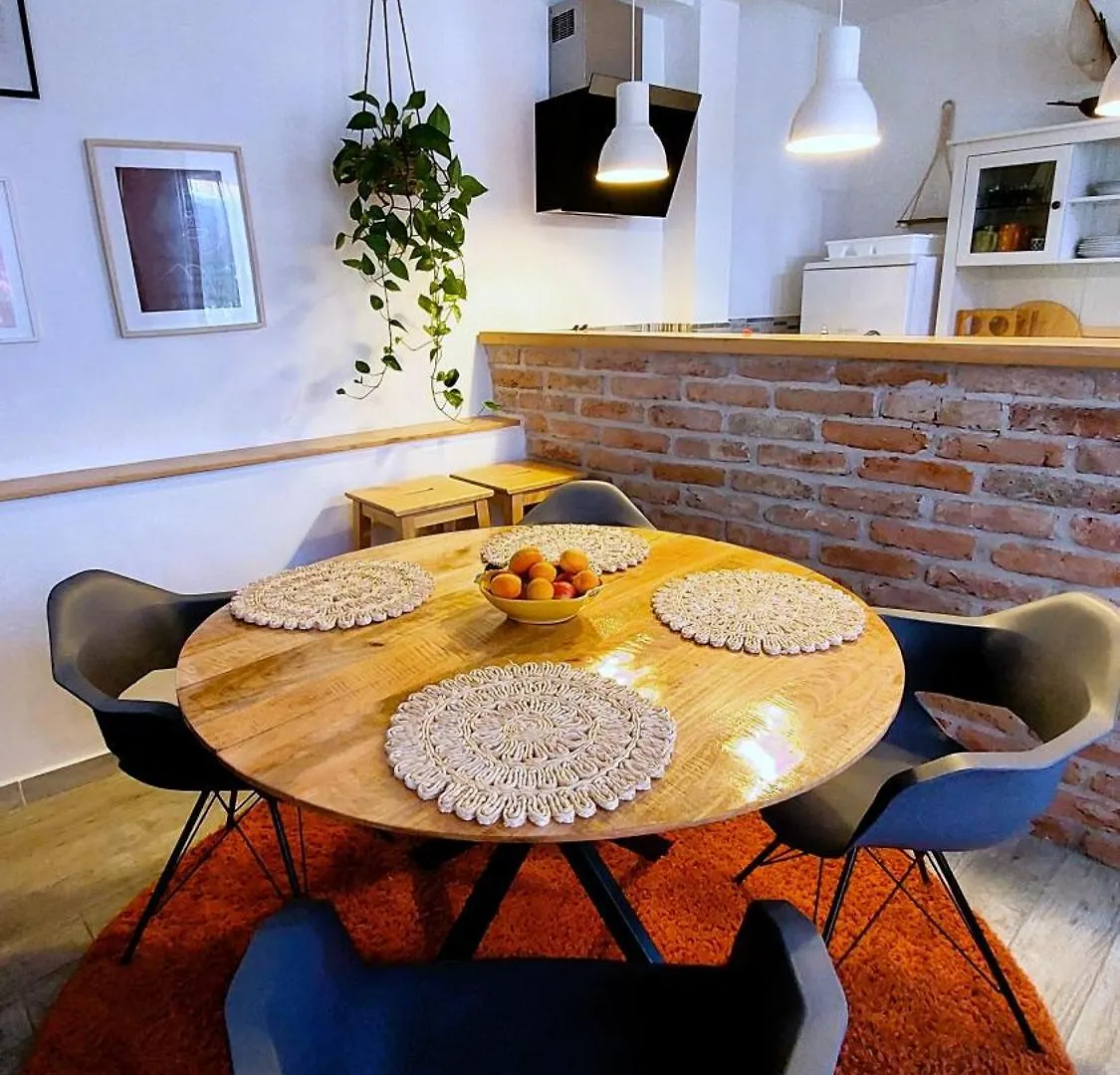 Holiday Home Zora: Family Retreat Near Kamenjak Nature Park Premantura